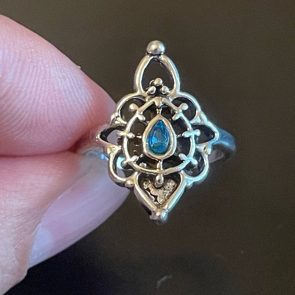 Blue Crystal silver plated ring size 6.5 - Picture 5 of 8